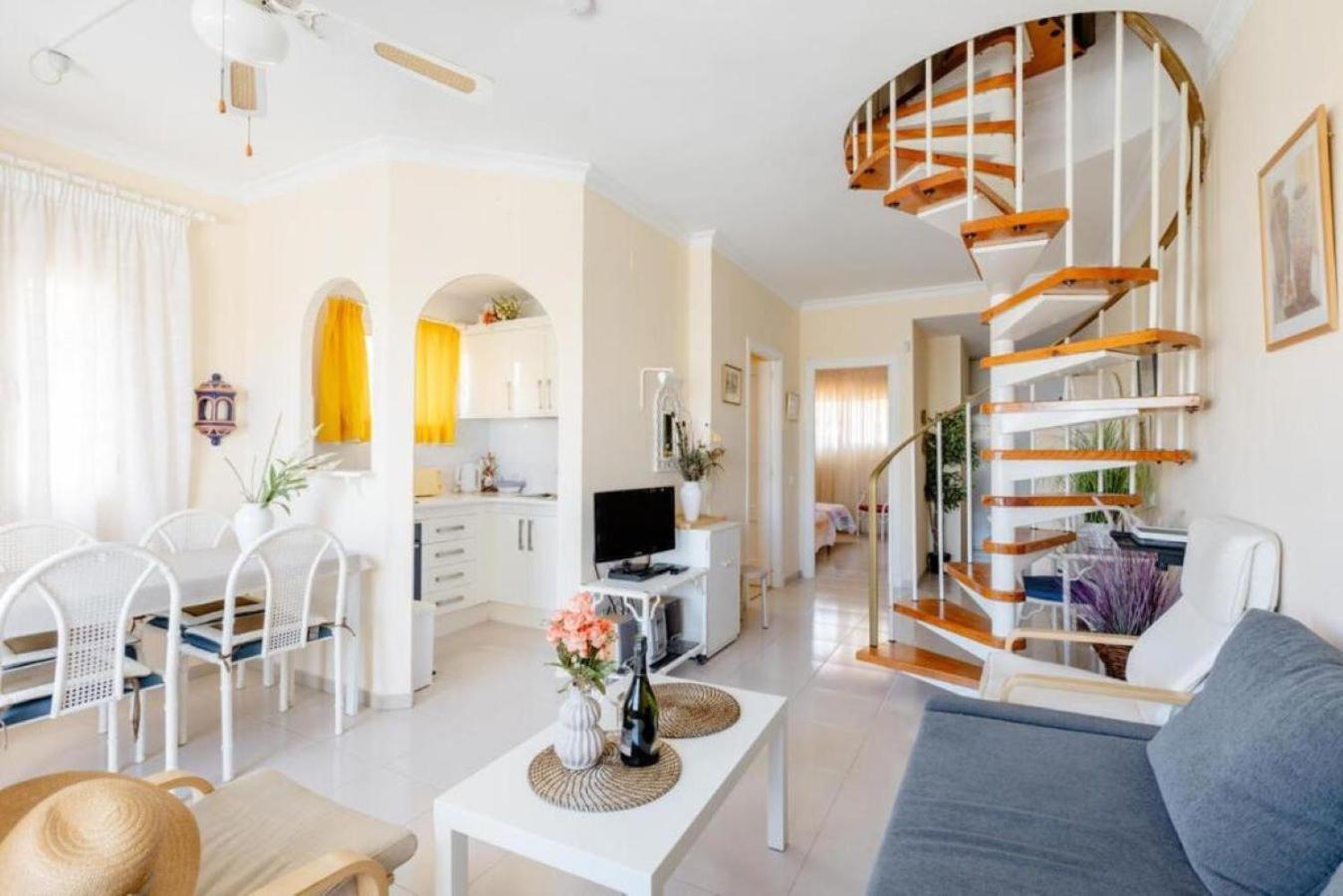 Golf Park Ocean View: Cozy Apartment with Terraces and Pools San Miguel de Abona Exterior photo